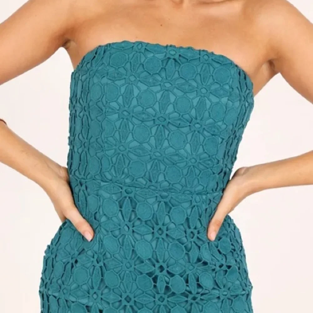 Nwot petal & pup Candice Strapless Lace Midi Dress - Picture 2 of 12